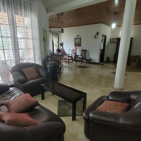 Villa Sea Sprays Hikkaduwa Dış mekan fotoğraf