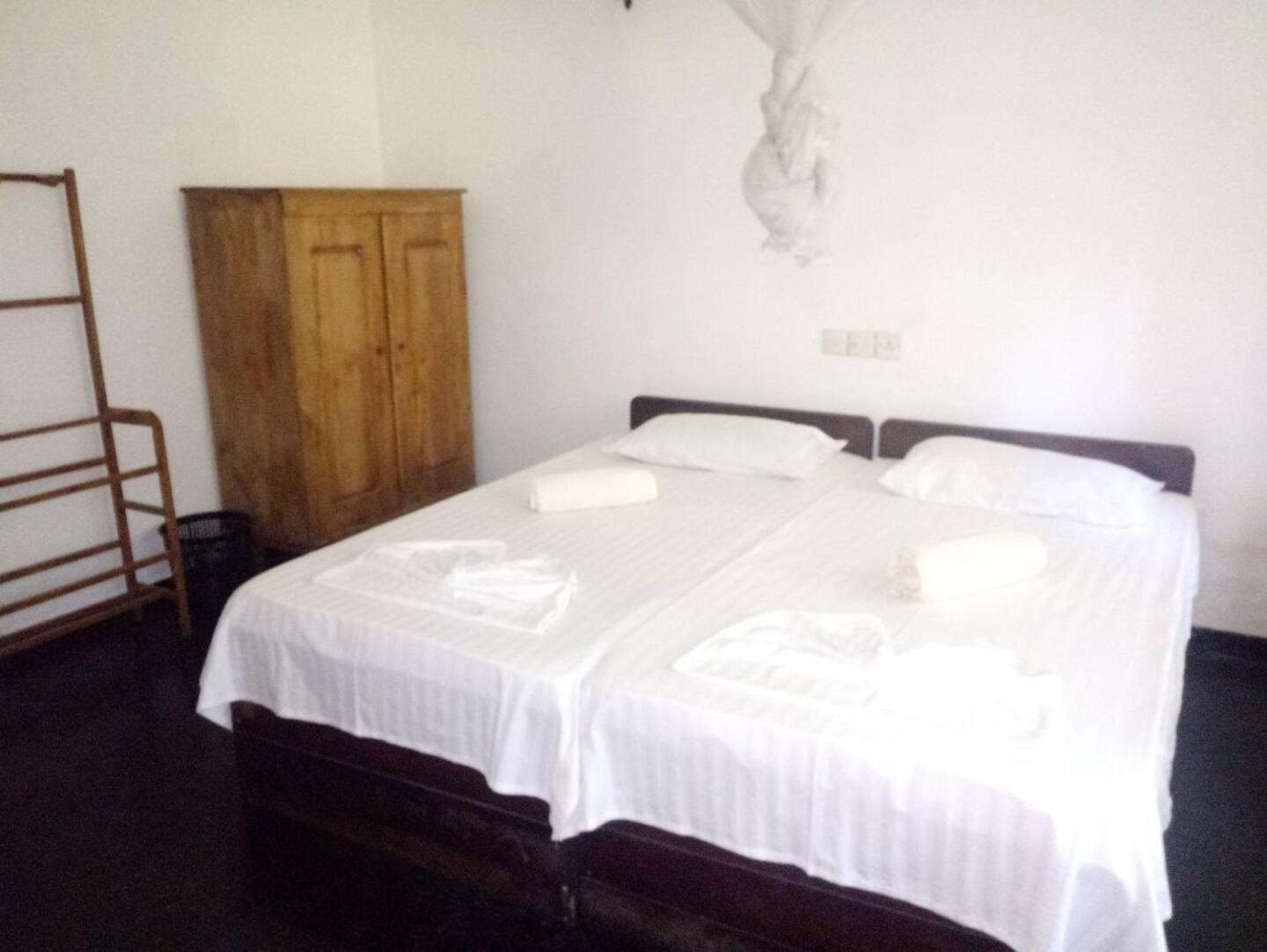 Villa Sea Sprays Hikkaduwa Dış mekan fotoğraf