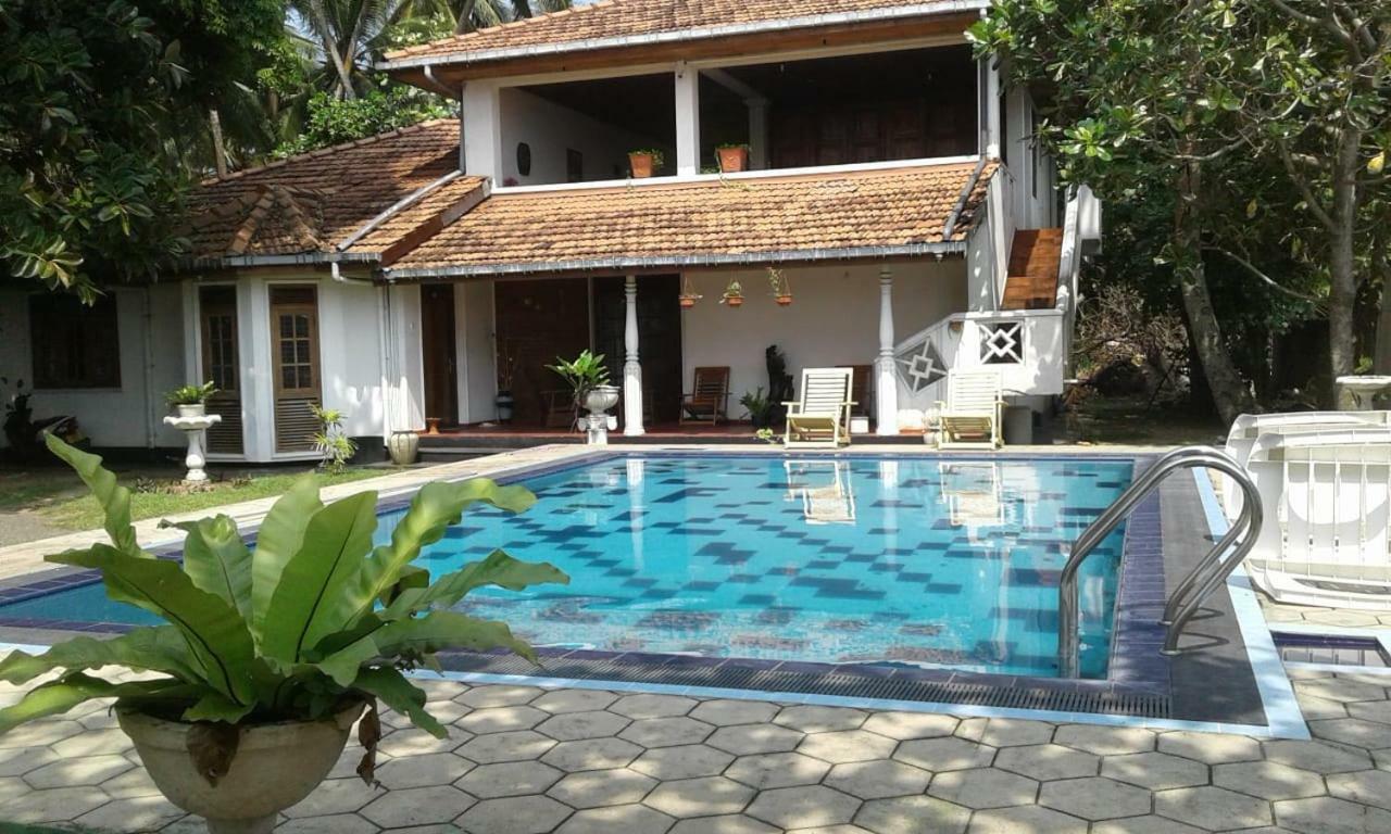 Villa Sea Sprays Hikkaduwa Dış mekan fotoğraf